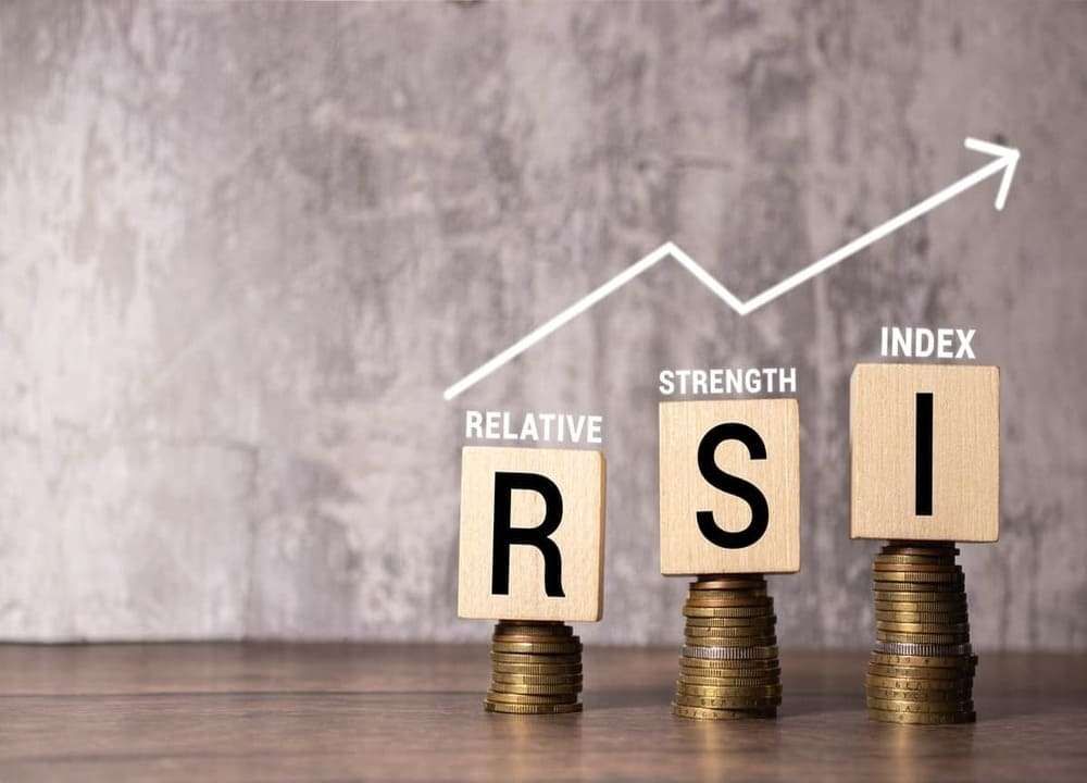 RSI指标完全指南：从基础到实战，掌握加密货币交易的核心技术分析工具