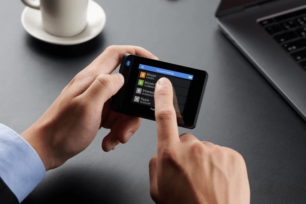 使用加密硬件钱包安全提示