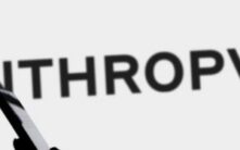 AI巨头超级碗对决：Anthropic广告嘲讽OpenAI，用户量飙升11%