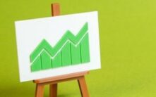 ETF市场开局分化：以太坊吸金4900万美元，比特币失血1.05亿美元