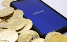 Coinbase向所有美国客户开放24/5股票和ETF交易，与加密货币并行