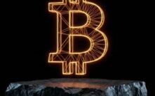 特朗普伊朗警告引发黄金暴跌，加密货币飙升