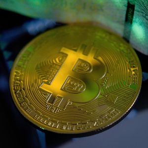 比特币价格与移动平均线分析图表